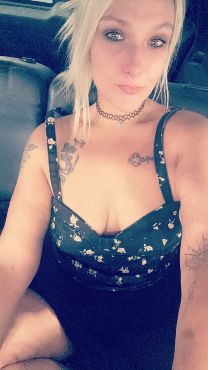🖤 𝓒𝓵𝓸𝓾𝓭 𝓠𝓾𝓮𝓮𝓷 🖤