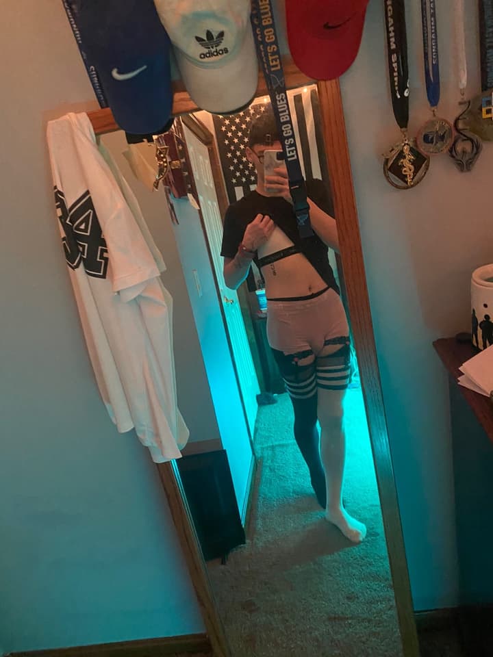 Femboy Levi