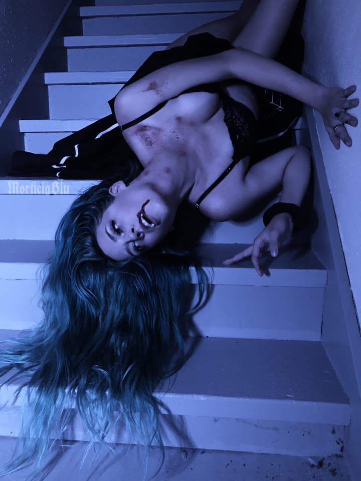 Morticia Blu