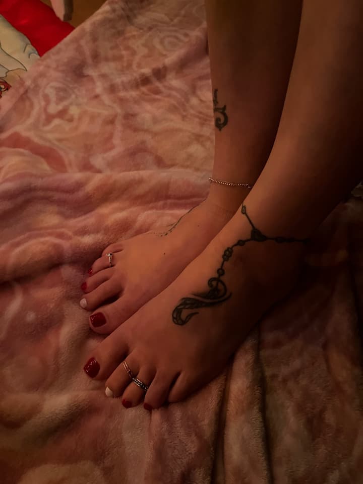 Hotfeet2784
