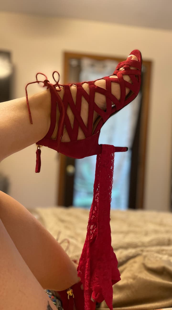 Hannahsflirtyfeet
